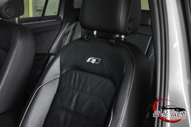 全景天窗、Dynaudio音響，R-Line外觀套件，220匹馬力，性能休旅  第14張相片