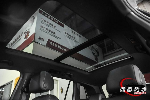 全景天窗、Dynaudio音響，R-Line外觀套件，220匹馬力，性能休旅  第15張相片