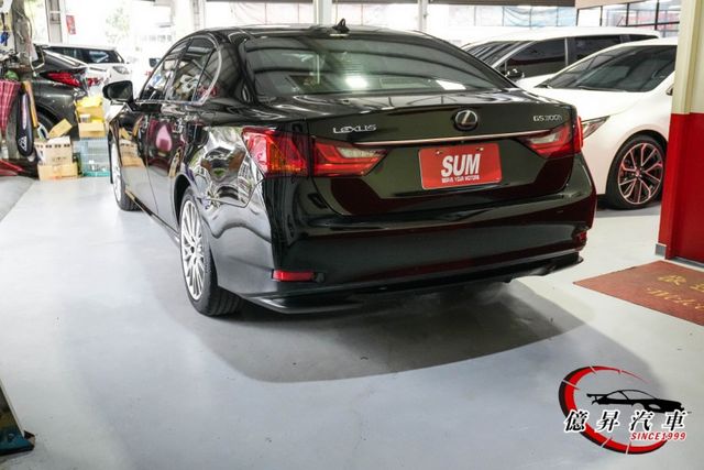 盲點偵測、Mark Levinson音響、冷熱通風椅、抬頭顯示器，大電池剛換新，附工單  第5張相片