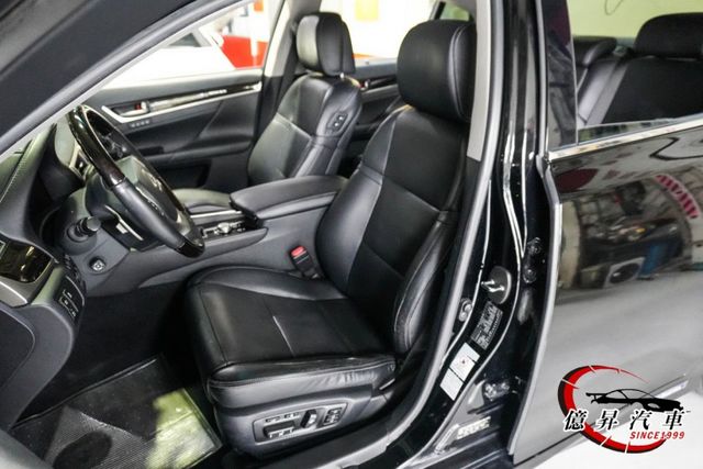 盲點偵測、Mark Levinson音響、冷熱通風椅、抬頭顯示器，大電池剛換新，附工單  第8張相片