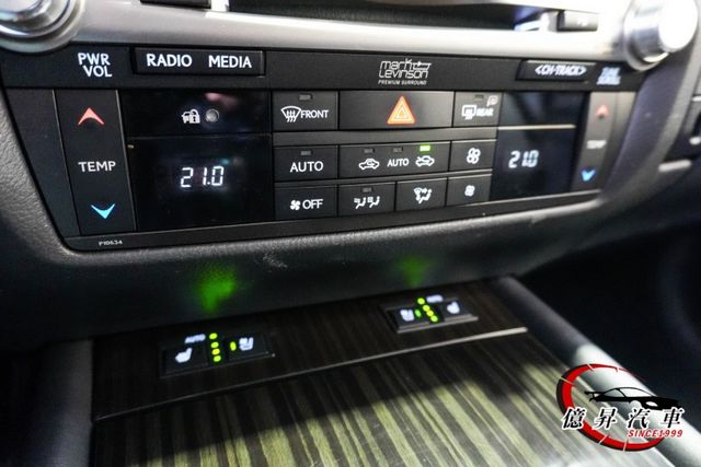 盲點偵測、Mark Levinson音響、冷熱通風椅、抬頭顯示器，大電池剛換新，附工單  第16張相片