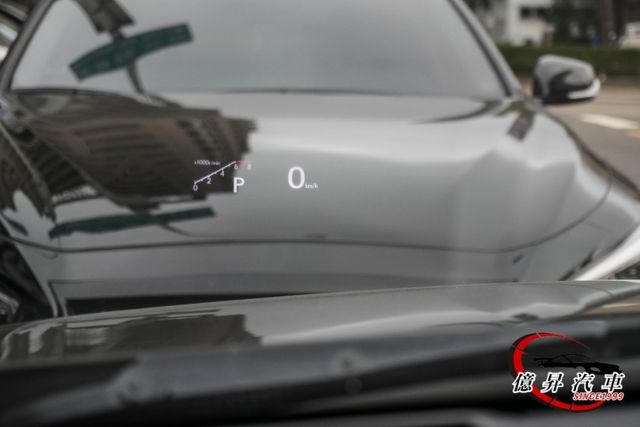 盲點偵測、Mark Levinson音響、冷熱通風椅、抬頭顯示器，大電池剛換新，附工單  第19張相片