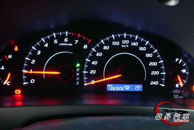 2.4E，引擎耐操、省油好保養，家庭房車首選，空間大、好開又好養  第15張相片