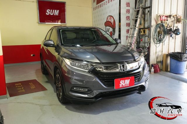 原廠保養，LED頭燈、LED日行燈、換檔撥片、自動感應頭燈，S版，跨界小休旅  第2張相片