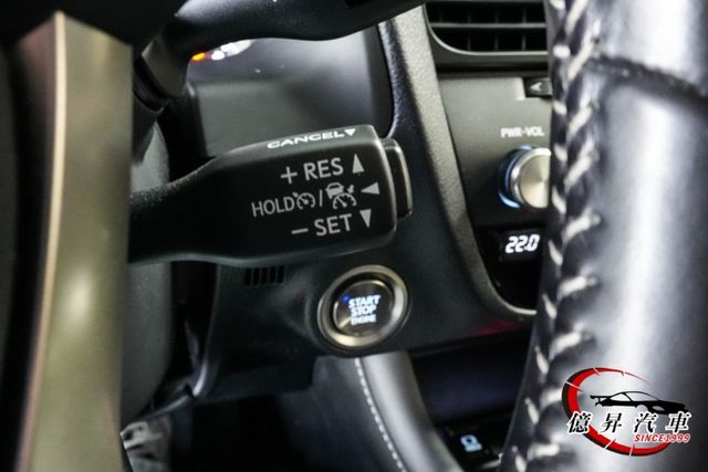 RX300頂級型，抬頭顯示器、電動尾門、ACC跟車、盲點偵測、雙前座通風椅  第12張相片