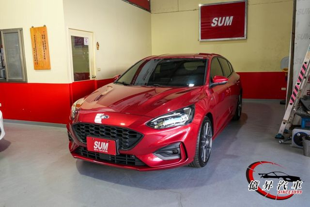 12.3吋數位儀表、抬頭顯示器、電動座椅、B&O音響，高CP值運動房車  第1張相片