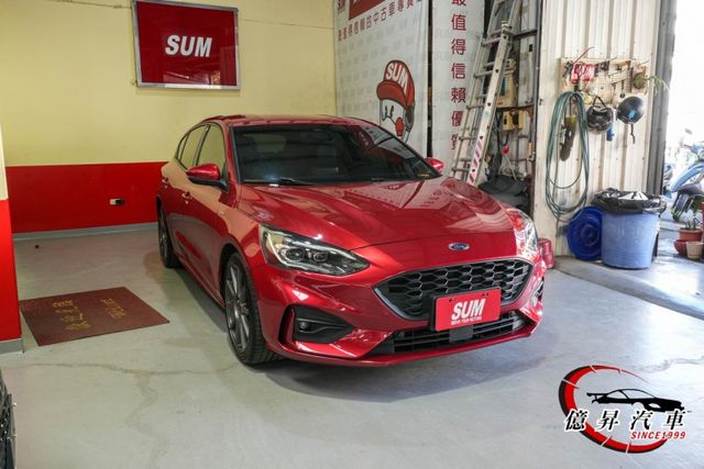 12.3吋數位儀表、抬頭顯示器、電動座椅、B&O音響，高CP值運動房車  第2張相片