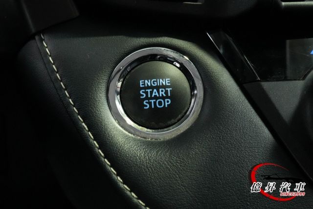 日本原裝進口，空間大、油耗省，360環景、ACC跟車、盲點偵測，尊爵版  第11張相片