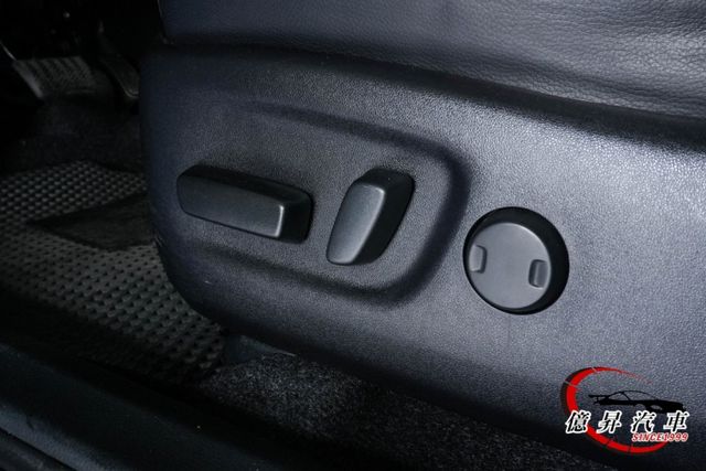 日本原裝進口，空間大、油耗省，360環景、ACC跟車、盲點偵測，尊爵版  第12張相片