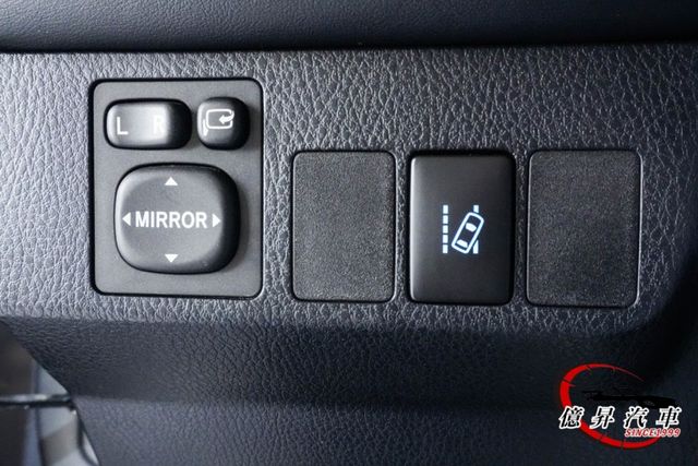 日本原裝進口，空間大、油耗省，360環景、ACC跟車、盲點偵測，尊爵版  第13張相片