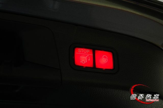 原廠保養，23P跟車、選配柏林之音、夜色套件，空間與動力兼具，跨界運動休旅  第7張相片