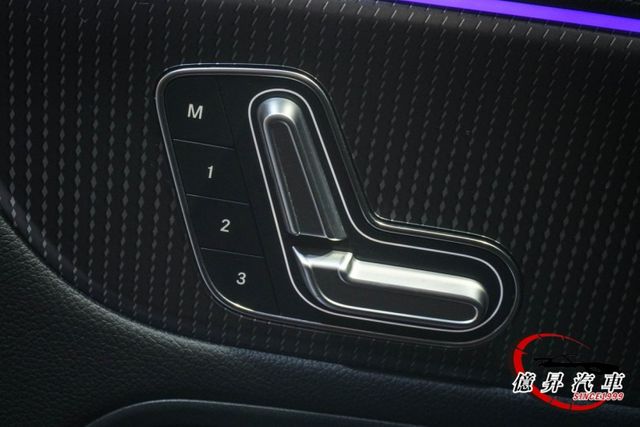 原廠保養，23P跟車、選配柏林之音、夜色套件，空間與動力兼具，跨界運動休旅  第14張相片