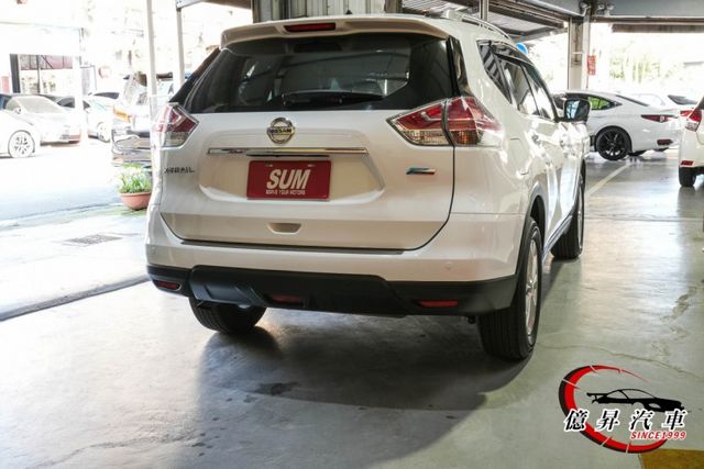 完美影音版，Keyless、360度環景，單純跑多，原廠保養紀錄完整  第6張相片