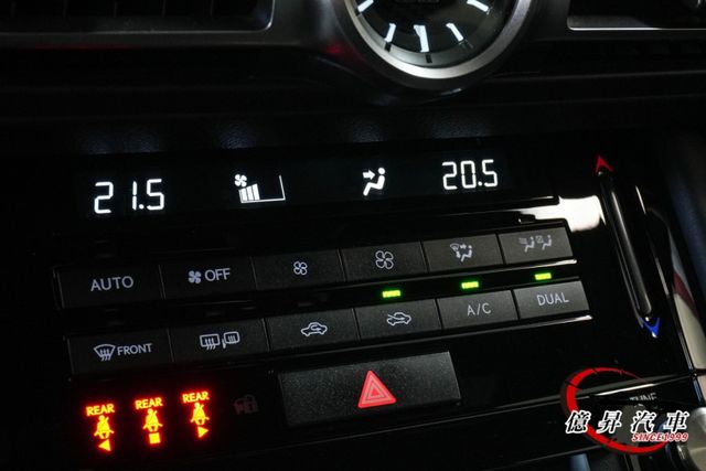 20年12月出廠，IS300H F-SPORT版，大電池保固中  第12張相片