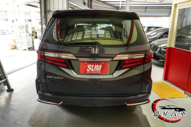 360度環景、電動天窗、雙邊電動側滑門、ACC跟車、盲點，兼具舒適、科技與實用性  第4張相片