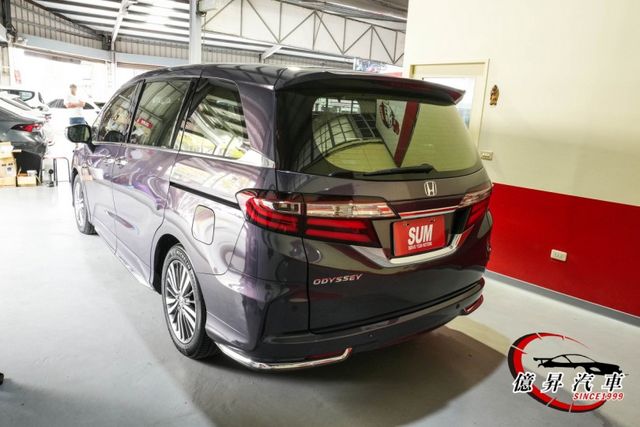 360度環景、電動天窗、雙邊電動側滑門、ACC跟車、盲點，兼具舒適、科技與實用性  第5張相片