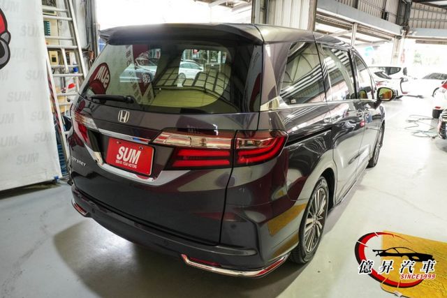 360度環景、電動天窗、雙邊電動側滑門、ACC跟車、盲點，兼具舒適、科技與實用性  第6張相片