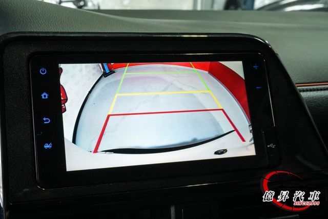 低里程，I-KEY、恆溫、盲點偵測，5人座豪華+，空間變化靈活，自用、載貨都好用  第16張相片