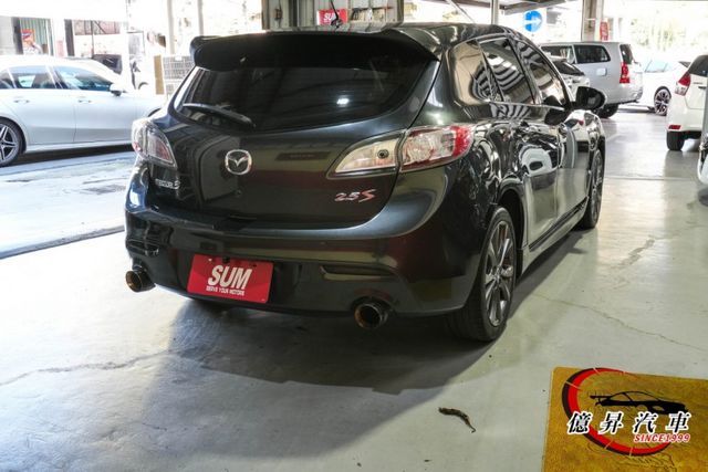 2.5S，僅跑12.6萬公里，換檔撥片、主動轉向頭燈、循跡防滑控制系統  第6張相片