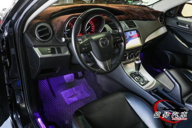 2.5S，僅跑12.6萬公里，換檔撥片、主動轉向頭燈、循跡防滑控制系統  第9張相片