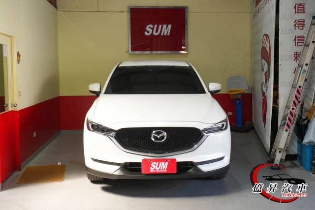 頂級型，盲點偵測、電動尾門、車道偏移警示，日本原裝進口，妥善率優良  第3張相片