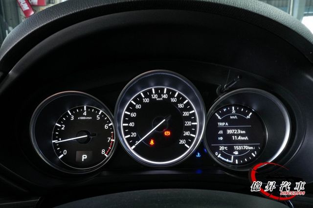 頂級型，盲點偵測、電動尾門、車道偏移警示，日本原裝進口，妥善率優良  第19張相片