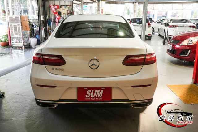 CarPlay、盲點偵測、全景天窗，無窗框雙門設計，兼顧日常舒適與熱血駕馭  第3張相片