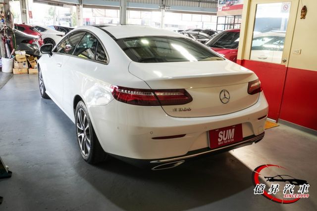 CarPlay、盲點偵測、全景天窗，無窗框雙門設計，兼顧日常舒適與熱血駕馭  第4張相片