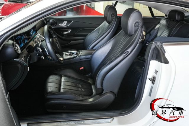 CarPlay、盲點偵測、全景天窗，無窗框雙門設計，兼顧日常舒適與熱血駕馭  第8張相片