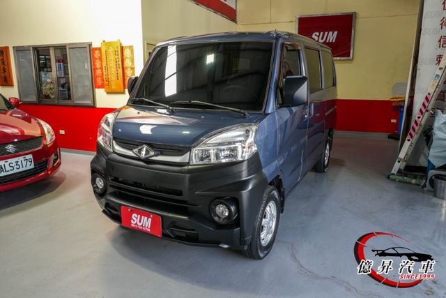 低里程，定速、盲點偵測，好開、耐用，  賺錢麵包車，人人都會開的自排  第1張相片