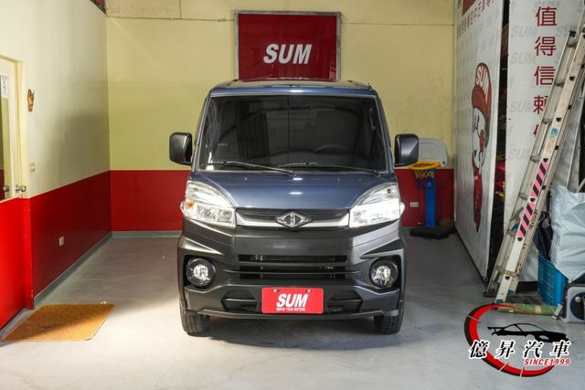 低里程，定速、盲點偵測，好開、耐用，  賺錢麵包車，人人都會開的自排  第3張相片
