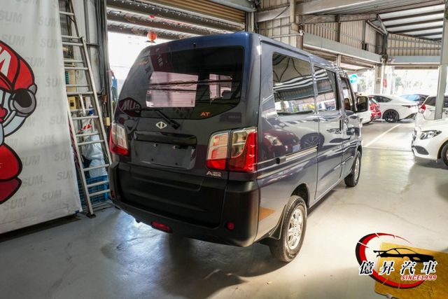 低里程，定速、盲點偵測，好開、耐用，  賺錢麵包車，人人都會開的自排  第4張相片