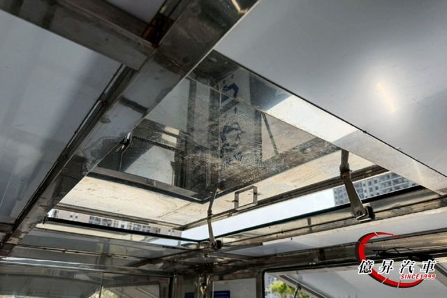 僅跑190公里，全新改裝餐車，行照已合法變更，回家可直接賺錢!  第7張相片