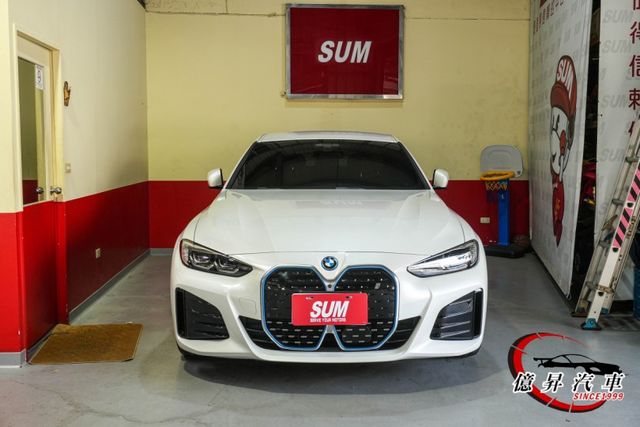 5AU跟車、雙曲面螢幕、ID8，低里程，愛馬仕內裝配色，新款排檔，非小雞腿排檔  第3張相片