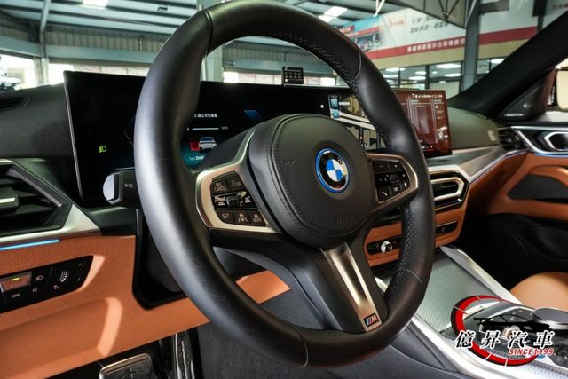 5AU跟車、雙曲面螢幕、ID8，低里程，愛馬仕內裝配色，新款排檔，非小雞腿排檔  第10張相片