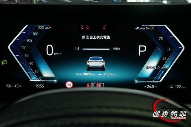 5AU跟車、雙曲面螢幕、ID8，低里程，愛馬仕內裝配色，新款排檔，非小雞腿排檔  第19張相片