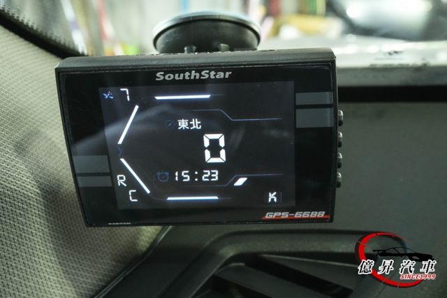 剛大整理完畢，電動尾門、電動座椅、雙區恆溫，加裝360環景、多功能安卓影音  第13張相片