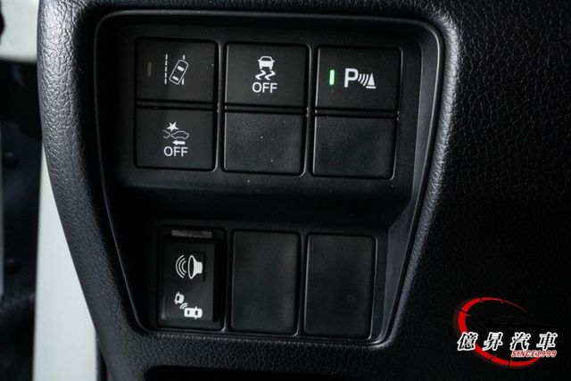 低里程，ACC跟車、盲點偵測、車道偏移警示，妥善率優良，家用休旅首選  第11張相片