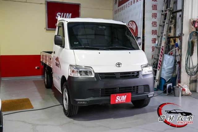 低里程，新車保固中，TSS、LED頭燈、前後行車紀錄器  第2張相片