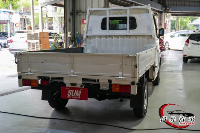 低里程，新車保固中，TSS、LED頭燈、前後行車紀錄器  第5張相片