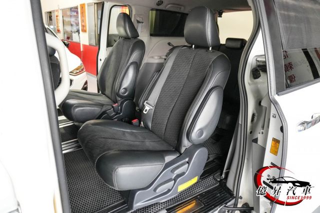 SE運動版，雙電動滑門、盲點偵測，具運動感與家庭實用兼具的MPV  第10張相片