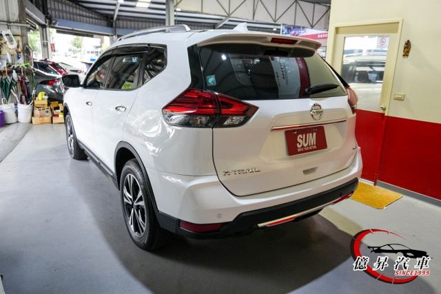 四輪驅動、全景天窗、360度環景、Keyless、電動尾門，車室空間寬敞舒適  第4張相片