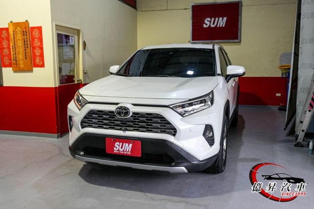 低里程，ACC跟車、360度環景、電動尾門，旗艦版，妥善率優良，高CP值SUV  第1張相片