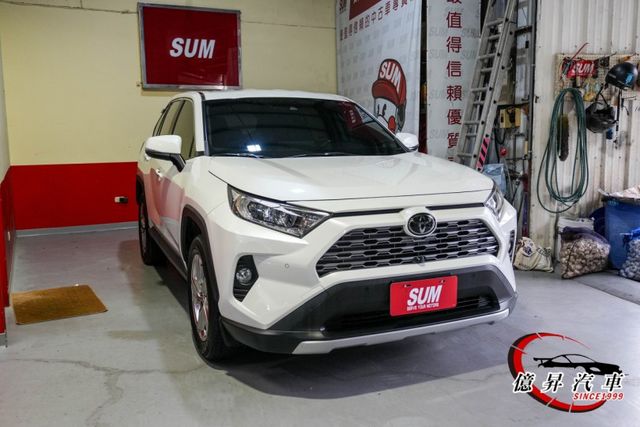 低里程，ACC跟車、360度環景、電動尾門，旗艦版，妥善率優良，高CP值SUV  第2張相片