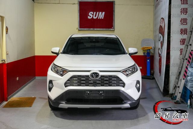 低里程，ACC跟車、360度環景、電動尾門，旗艦版，妥善率優良，高CP值SUV  第3張相片