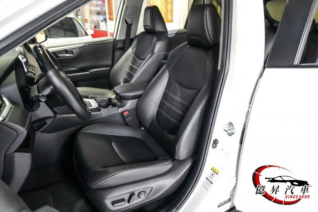 低里程，ACC跟車、360度環景、電動尾門，旗艦版，妥善率優良，高CP值SUV  第9張相片