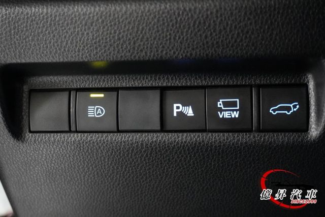 低里程，ACC跟車、360度環景、電動尾門，旗艦版，妥善率優良，高CP值SUV  第15張相片