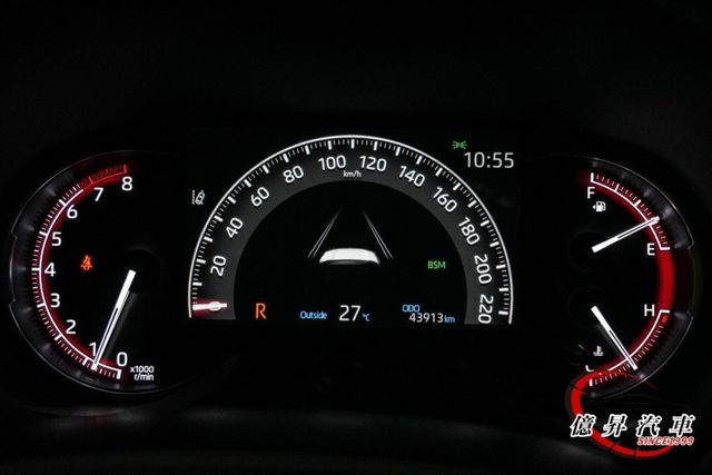 低里程，ACC跟車、360度環景、電動尾門，旗艦版，妥善率優良，高CP值SUV  第19張相片