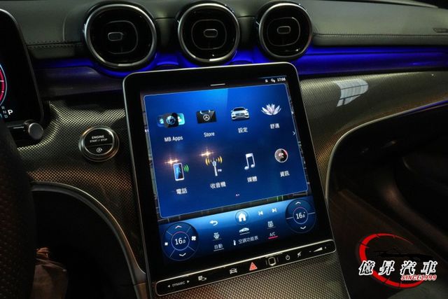 總代理，僅跑2.5萬公里，夜色套件、360度環景、AMG套件、23P跟車，新款W206  第17張相片