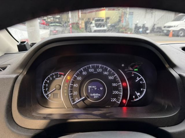 2.4 VTI-S版，天窗、換檔撥片，好保養，妥善率佳，經濟實用，家庭用車首選  第17張相片